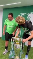 Fotografias dos jogadores do Sporting com a Taça