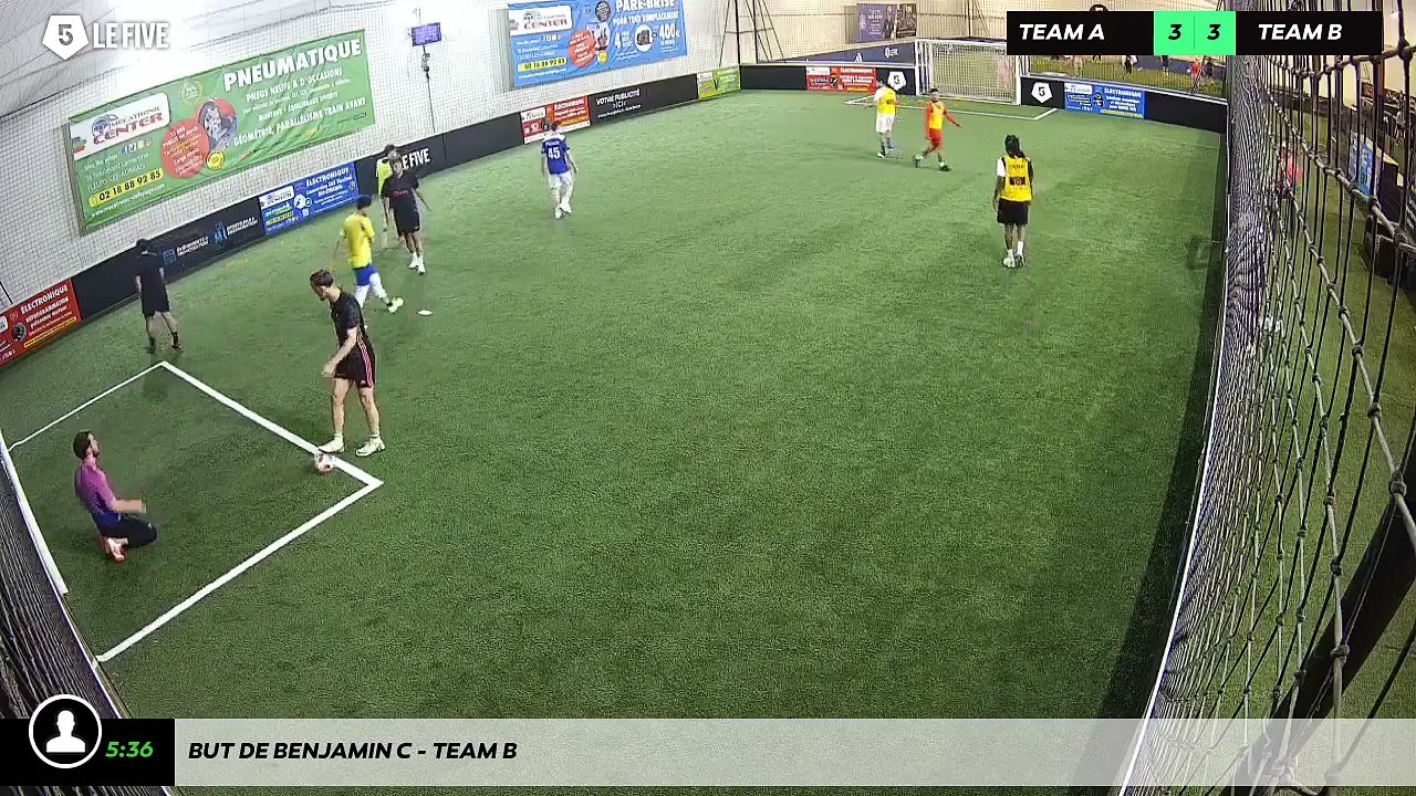 But de Benjamin C - Team B