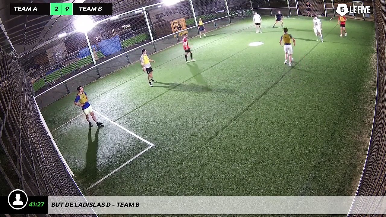 But de Ladislas D - Team B