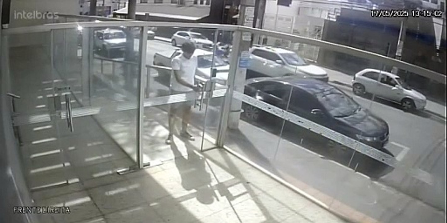 VÍDEO: jovem se passa por parente de moradora e furta apartamentos em Cuiabá