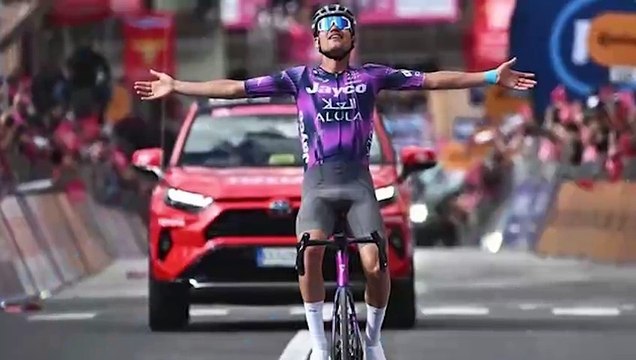 Cápsula Deportiva ⁠Luke Plapp gana octava etapa del Giro de Italia
