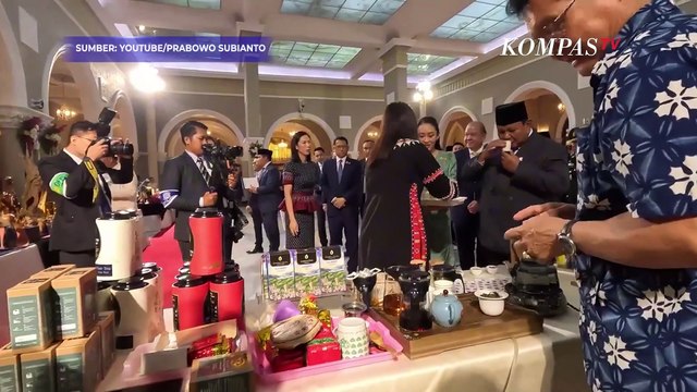 Momen Prabowo Cicipi Produk Makanan dan Minuman Khas Thailand