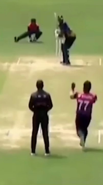 Nepali Rear Bowler