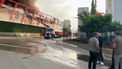 Mersin'de elektronik eşya fabrikasında yangın!