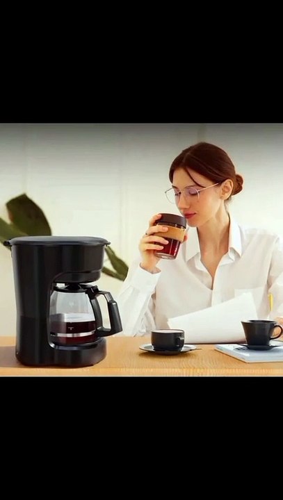 Drip Coffee Machine with Coffee Pot Coffee Maker