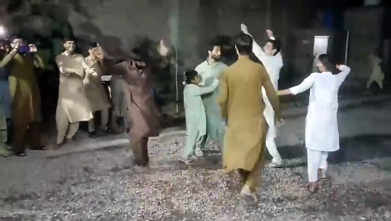 mast dance
