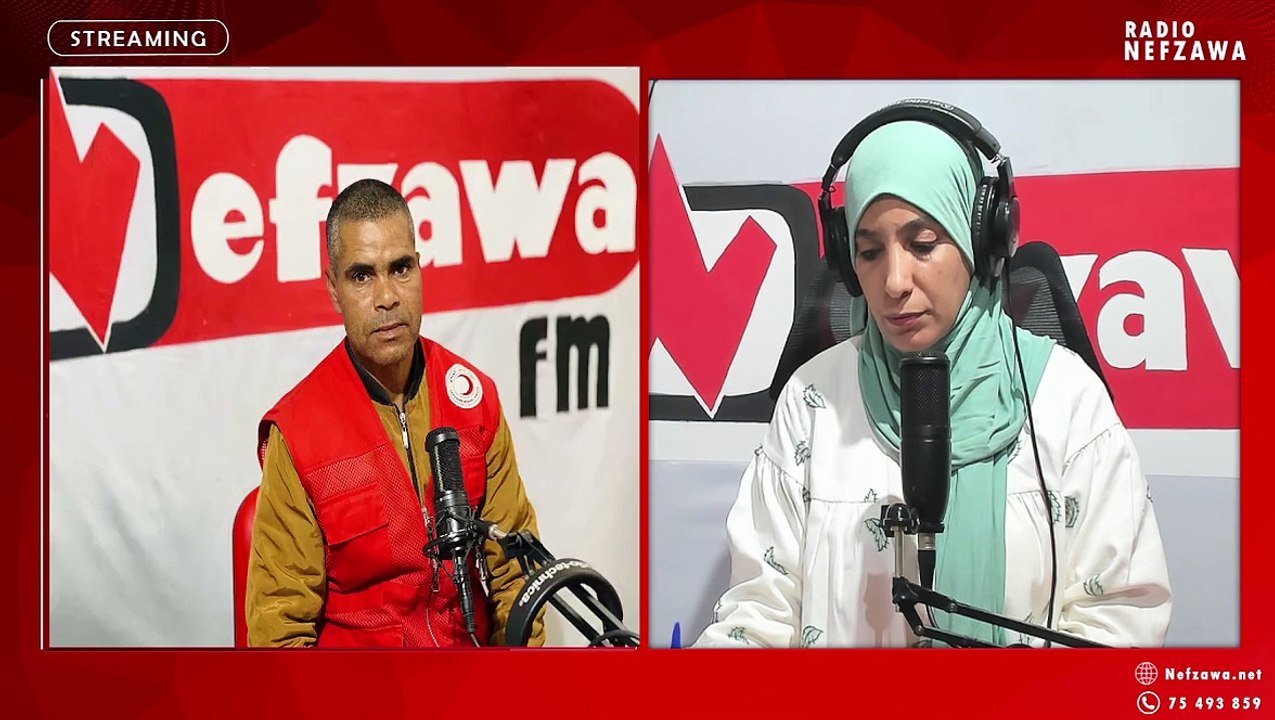 الهيئة المحلية  للهلال الاحمر التونسي بسوق الاحد تنظم حملة جمع تبرعات الكتب المدرسية المستعملة تحت شعار"كتابك القديم انا في حاجة ليه" منعم ابراهيم رئيس الهيئة المحلية