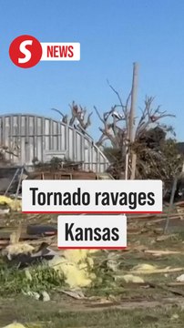 Tornado causes widespread damage in Kansas