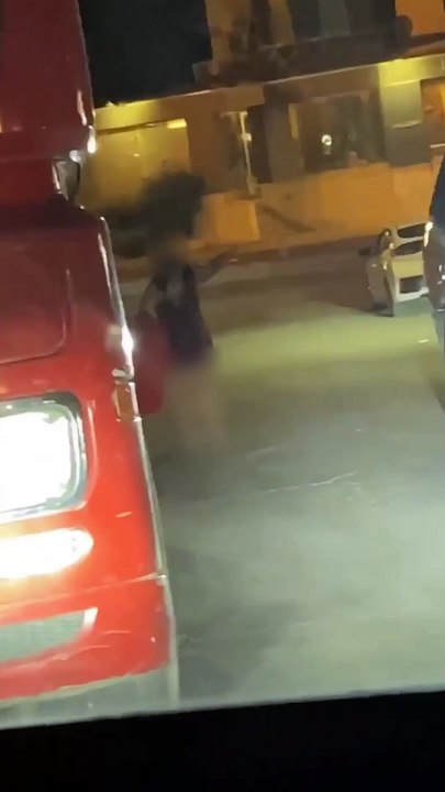 مشهد خادش يثير استياء سكان شارع الجامعة في عمّان