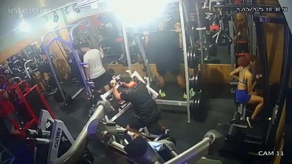 Jovem morre em academia