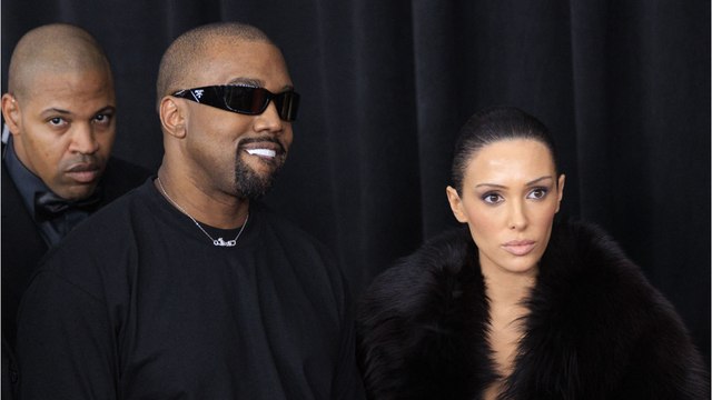 Nouveau scandale pour Bianca Censori : la femme de Kanye West dénudée en pleine rue à Majorque, “les gens étaient horrifiés”