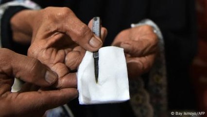 Weibliche Genitalverstümmelung in Indonesien: Verboten und allgegenwärtig