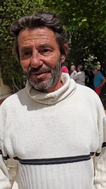 Intempéries dans le Var: "Très vite j'ai eu 1,40 m d'eau dans tout le jardin", témoigne un habitant du Lavandou