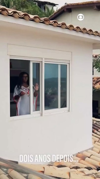 As filhas de Glória Maria se despediram dela no mar de Búzios