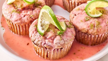 How to Make Strawberry Daiquiri Muffins