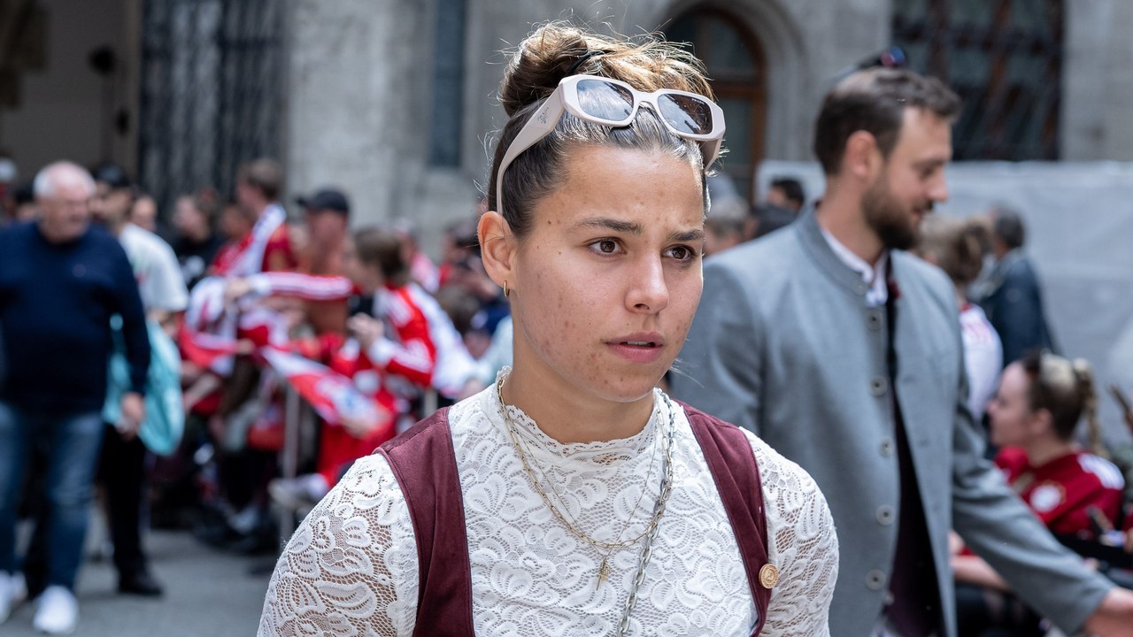 'Dann schauen wir mal': Wück erklärt Plan mit Oberdorf