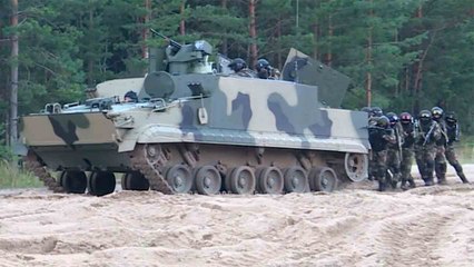 Video: Rusya, yeni amfibi zırhlı araç BT-3F'nin testlerine başladı