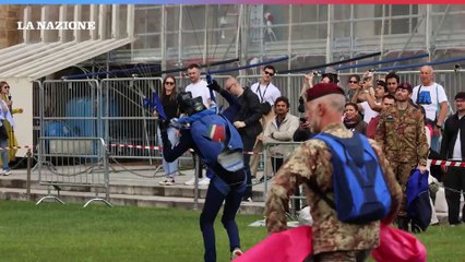 Giro d’Italia 2025, Pisa accoglie la cronometro tra applausi e bandiere rosa