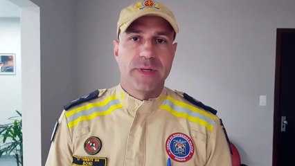 Tenente do Corpo de Bombeiros detalha combate a incêndio em cooperativa de laticínios em Cascavel