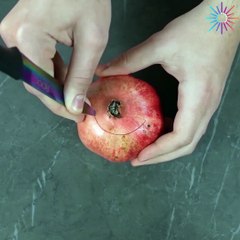 Easiest way to cut open a pomegranate in seconds!