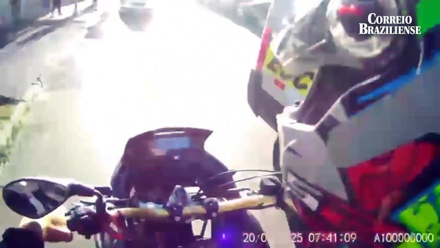 PM de folga pede ajuda de motoqueiro para perseguir e prender autor de roubo