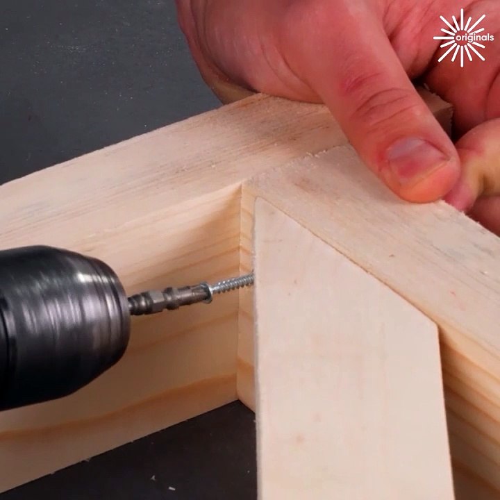 DIY concealment coffee table!