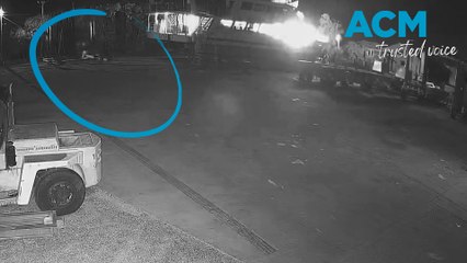 Mystery duo sought by police after boat fire destroys vessel in south Sydney