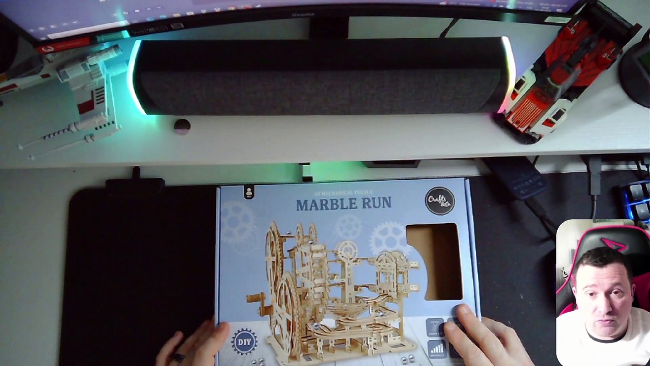 MARBLE RUN.