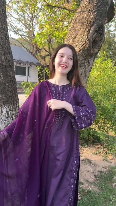 Nice dress 👗🥻