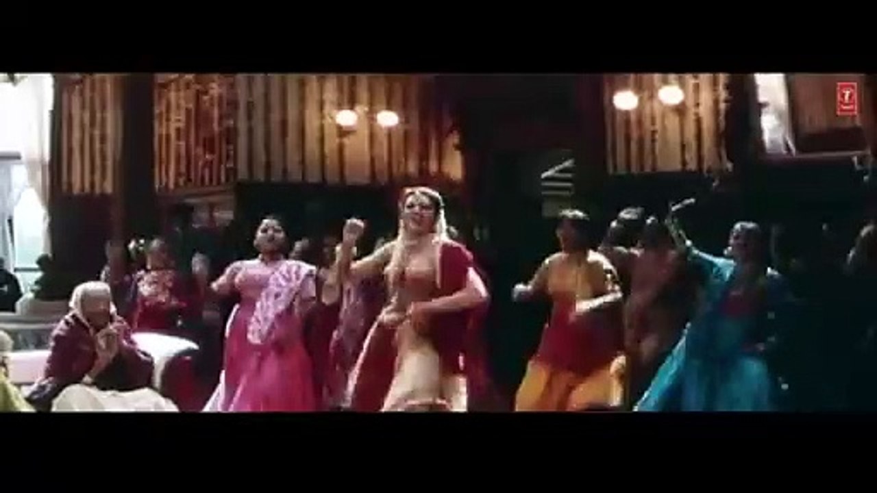 Koi Dekh Raha Chup Chupke - Video Song | ZOR | Udit Narayan, Kavita Krishnamurthy | Sunny, Shushmita