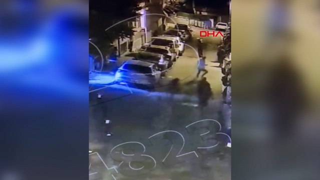 Yan bakma kavgasında kaldırım taşıyla başına vuranlara silahla ateş açtı