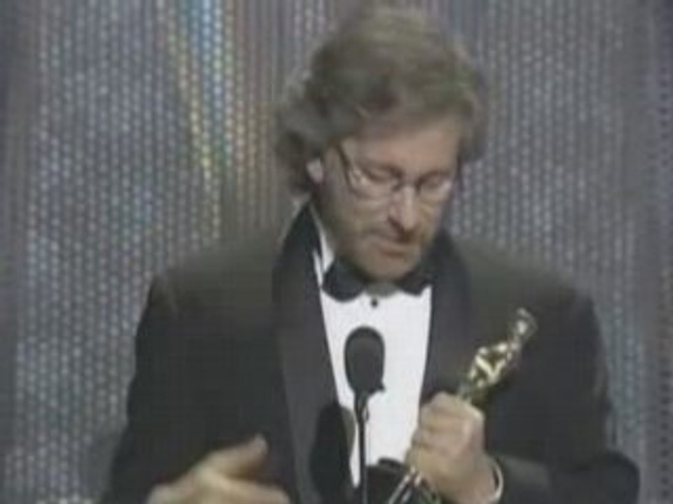 Spielberg recoit un oscar