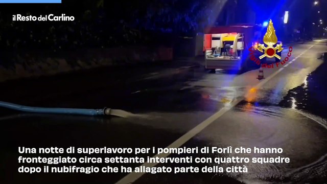 Allagamenti a Forlì, il video dei vigili del fuoco