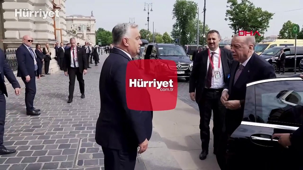 Cumhurbaşkanı Erdoğan, Türk Devletleri Teşkilatı Gayriresmi Zirvesi’ne katılan liderlerle sohbet etti