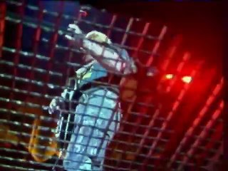 Johnny Hallyday – Interview en Direct du Palais des Sports (TF1 – 20H – 14 Septembre 1982)