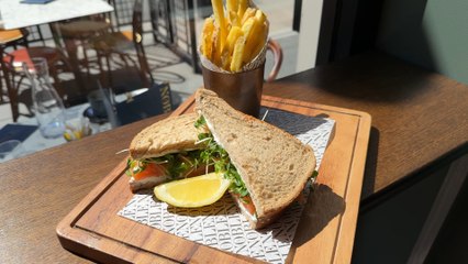 The Noble in Glasgow are giving away free meals to celebrate their new lunch menu