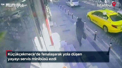 Küçükçekmece'de feci olay! Fenalaşarak yola düşen yayayı servis minibüsü ezdi