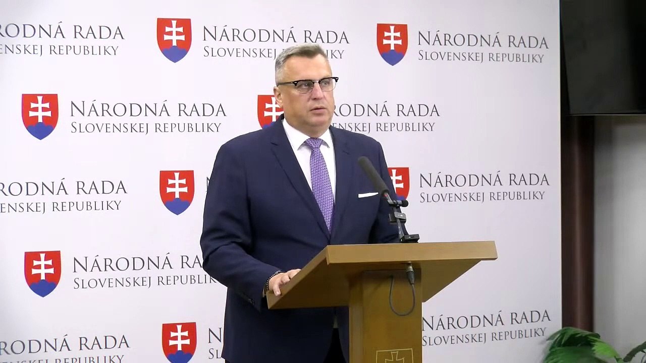ZÁZNAM: A. Danko odsúdil hlasovanie J. Blanára, ktorý podporil protiruské sankcie