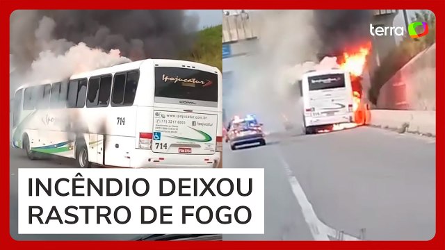 Ônibus pega fogo e bloqueia faixas da Rodovia Anhanguera, em SP