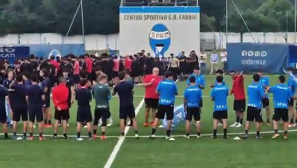 Ritiro Antenucci. Il saluto dei ragazzi del settore giovanile