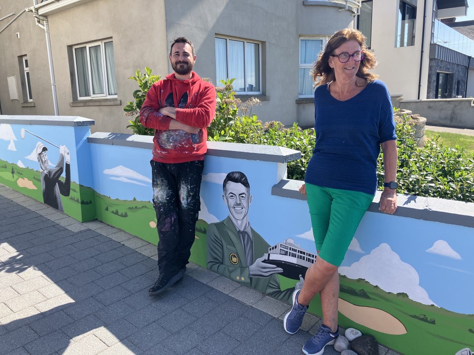 Golf mural B&B
