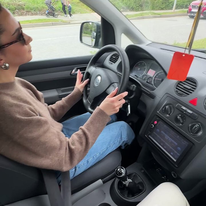 You can tell she is a beginner🤣