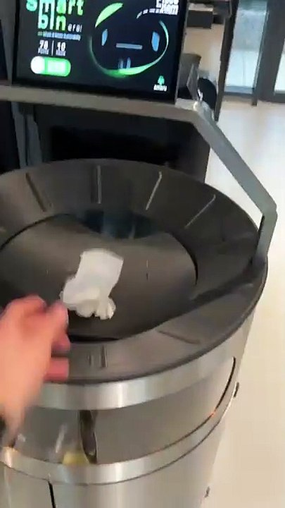 Self sorting AI enabled dustbin providing real time feedback!