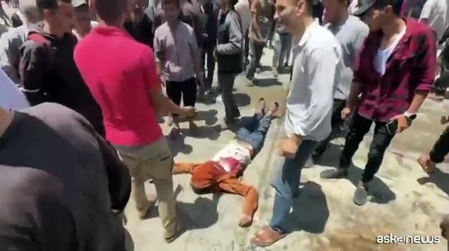 Almeno 80 civili uccisi in raid su Gaza, missile su Deir el-Balah