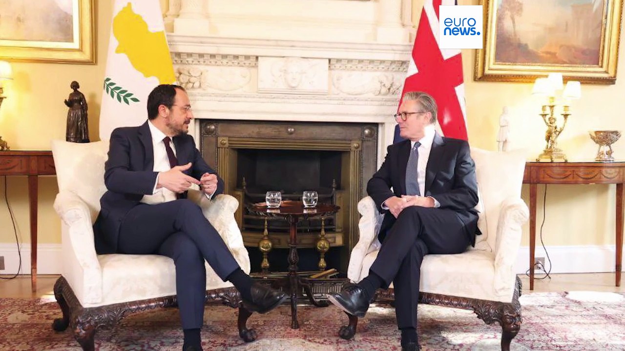 Χριστοδουλίδης στο Λονδίνο: Συνάντηση με Κιρ Στάρμερ και Minds in Cyprus