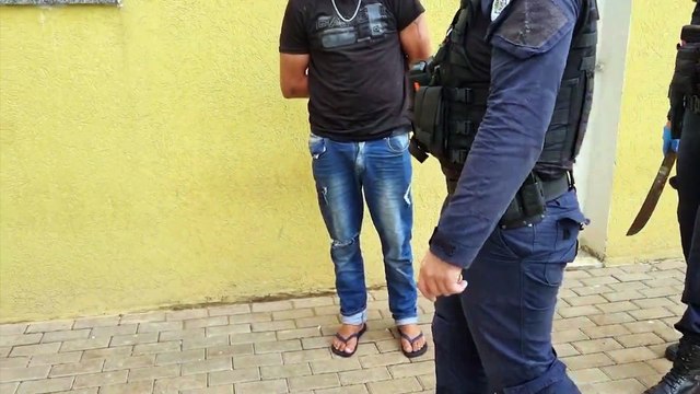 Após desentendimento, homem ameaça vendedora com facão e é detido pela GM