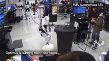 Tesla Optimus robot in action **MUST WATCH **
