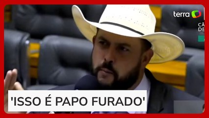'Chupa para ver se sai leite', diz  Zé Trovão durante votação de reajuste de salários do Executivo