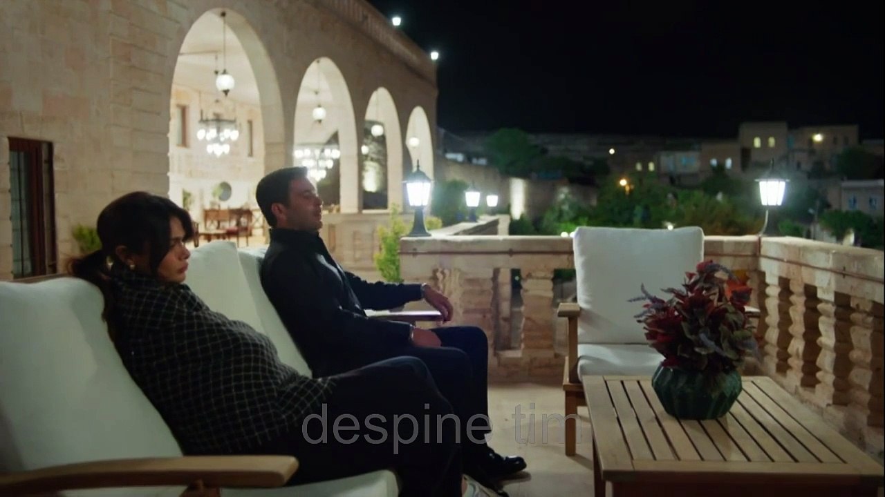 Daleki grad - 26. epizoda / Šta god da se desi, veruj i ti meni, važi