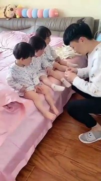 Cutest siblings new viral funny video 😂📸 siblings love 😘💕 new viral 🤣 funny video 😂📸 entertaining video 📸#shorts #shortvideo #viralvideo #viralshort #funny #funnyvideo #comedy #siblings #kids #love #care